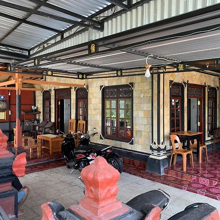 Warung Jojo And Homestay Munduk Esterno foto