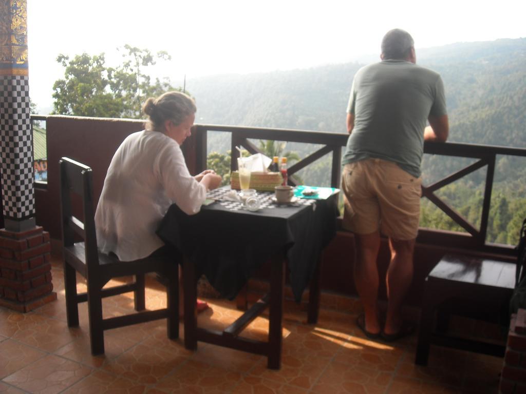 Warung Jojo And Homestay Munduk Esterno foto