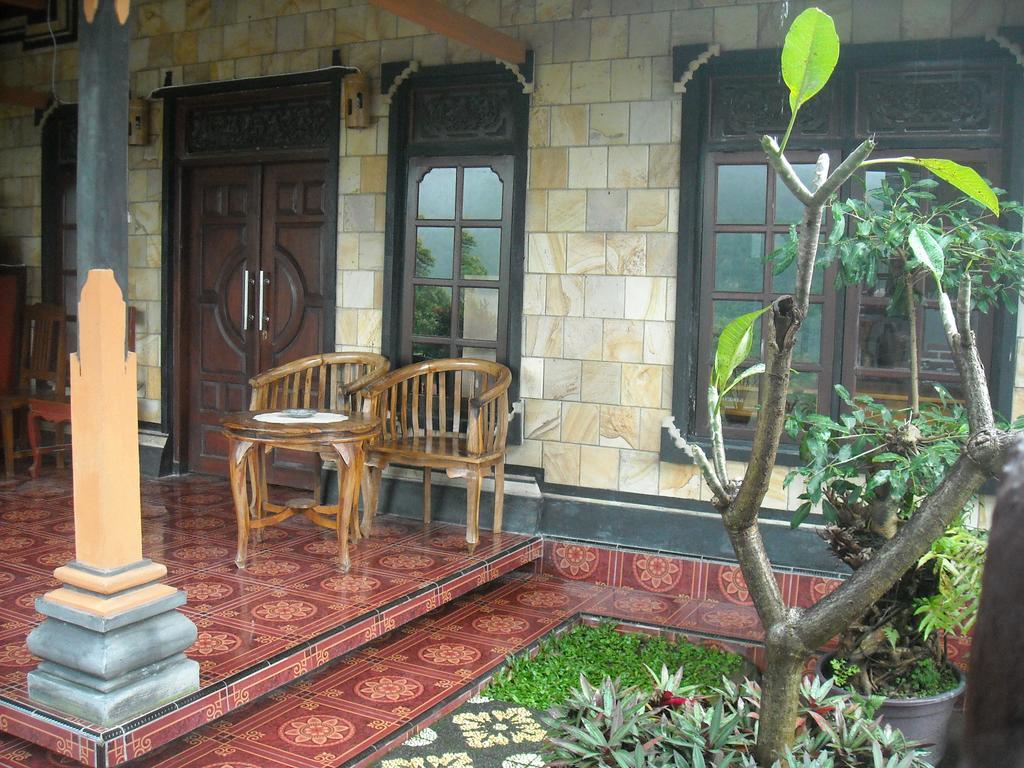 Warung Jojo And Homestay Munduk Esterno foto