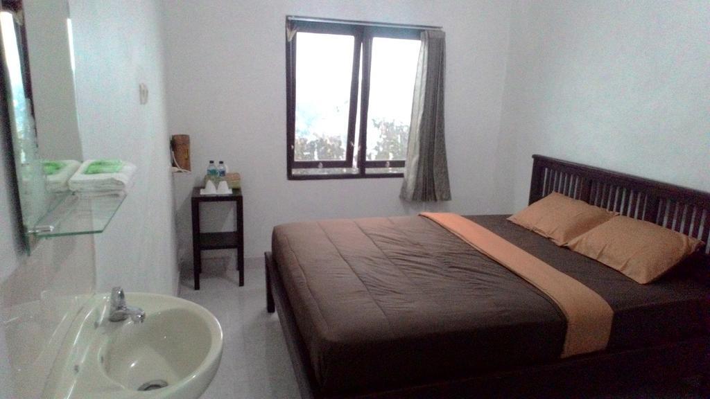 Warung Jojo And Homestay Munduk Esterno foto
